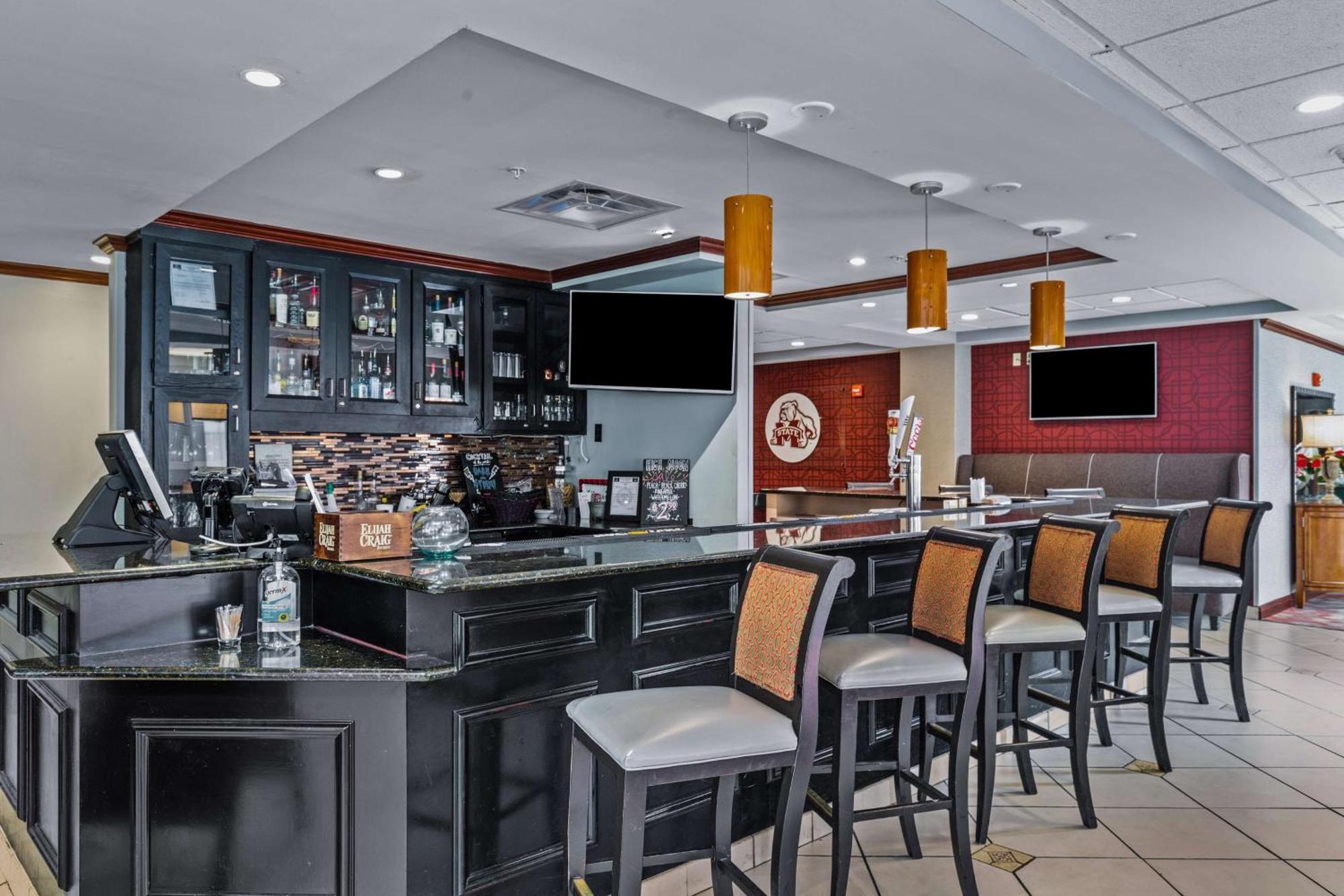 Hilton Garden Inn Starkville Extérieur photo