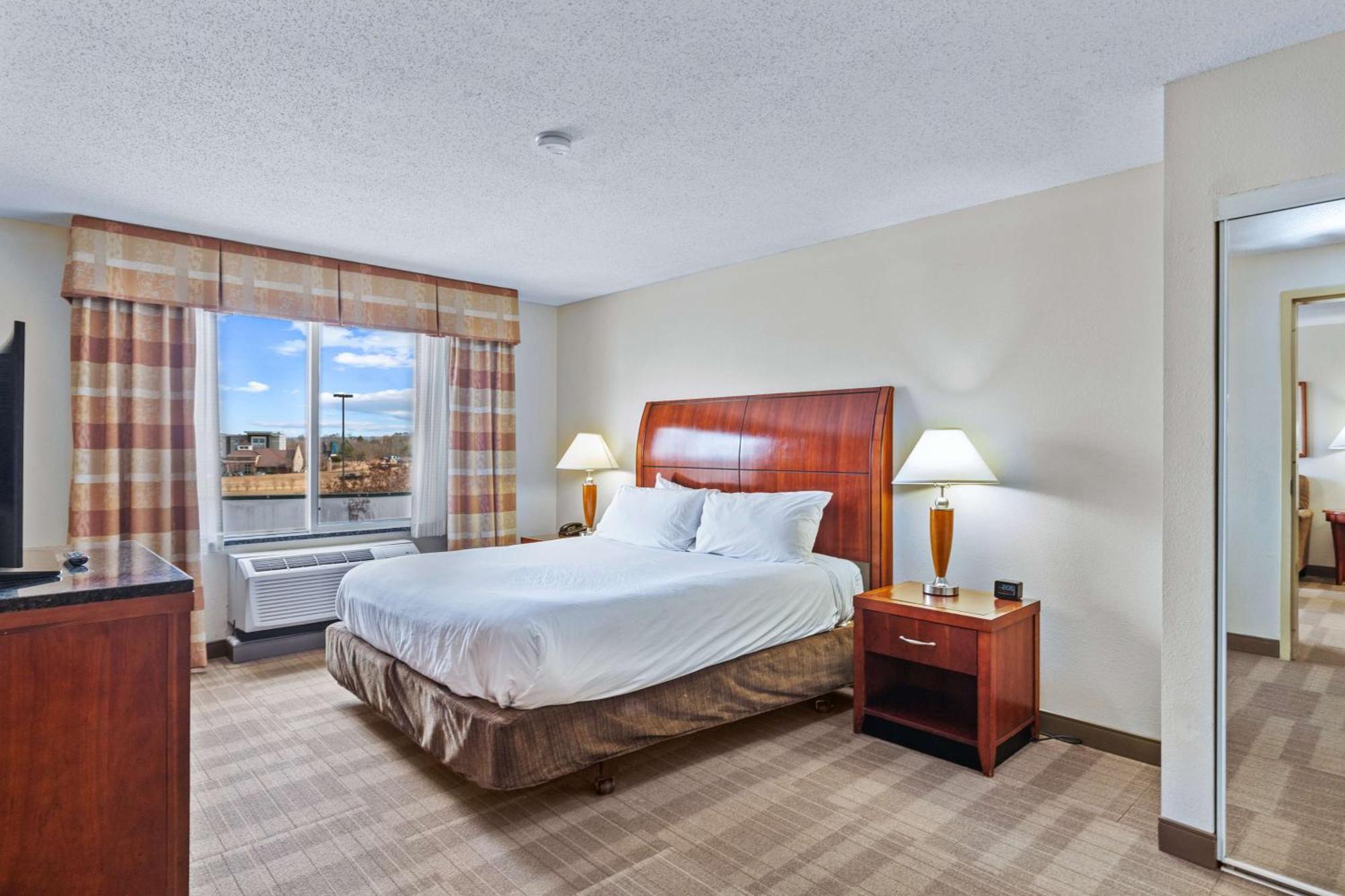 Hilton Garden Inn Starkville Extérieur photo