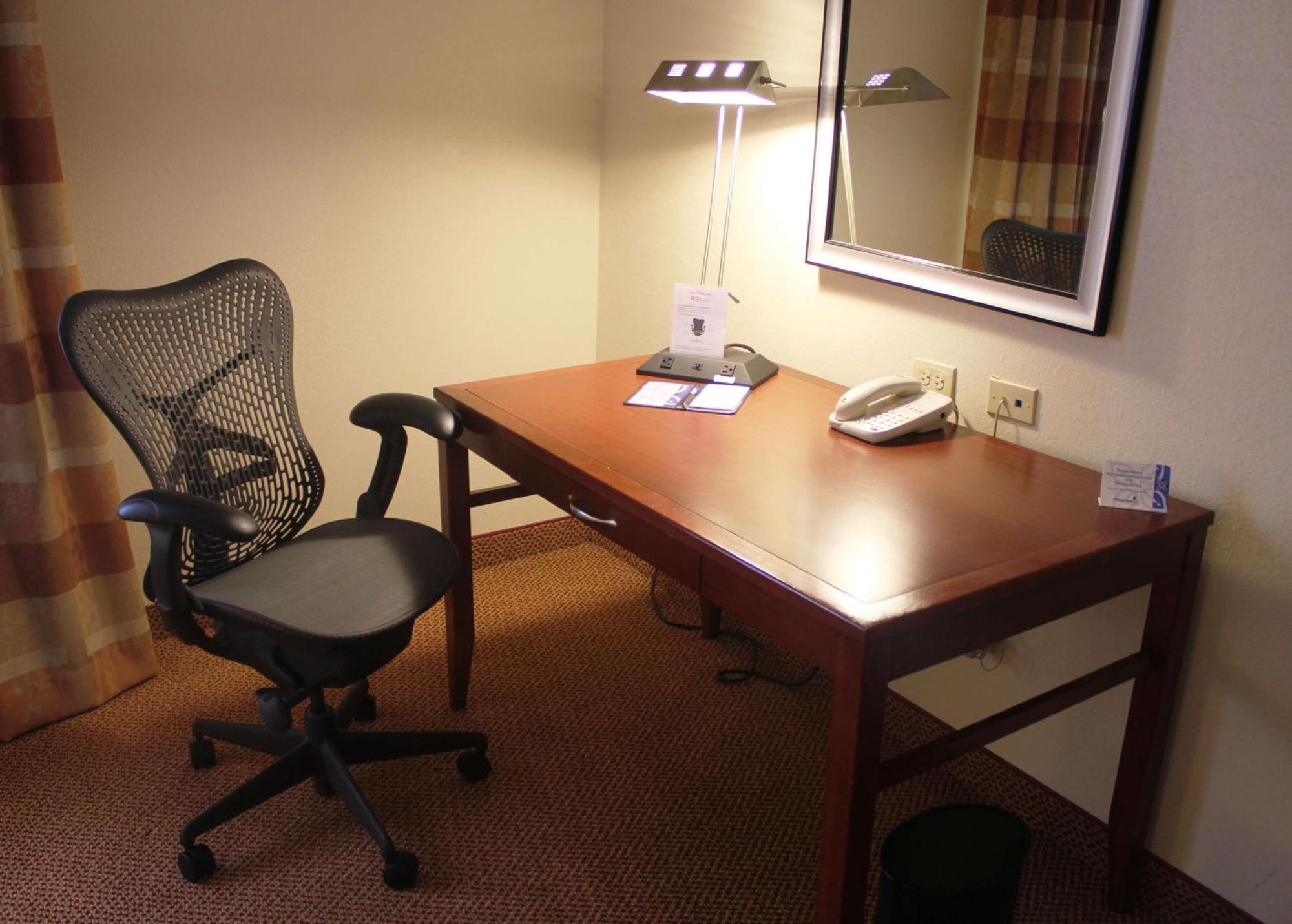Hilton Garden Inn Starkville Extérieur photo