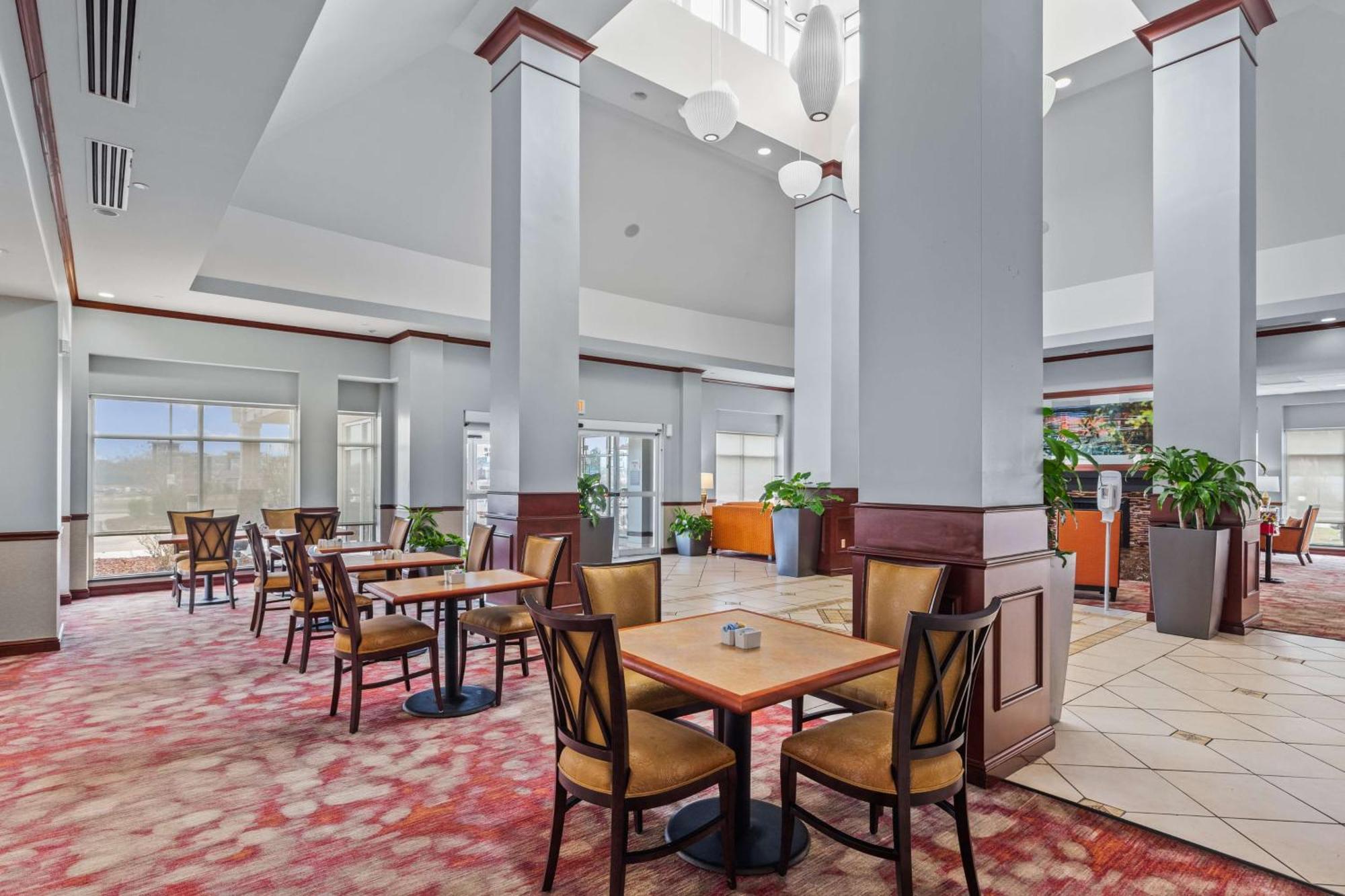 Hilton Garden Inn Starkville Extérieur photo