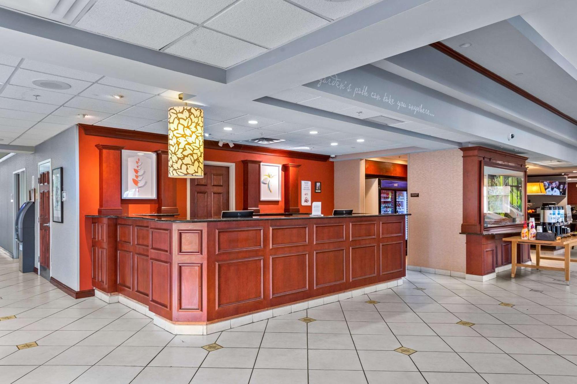 Hilton Garden Inn Starkville Extérieur photo