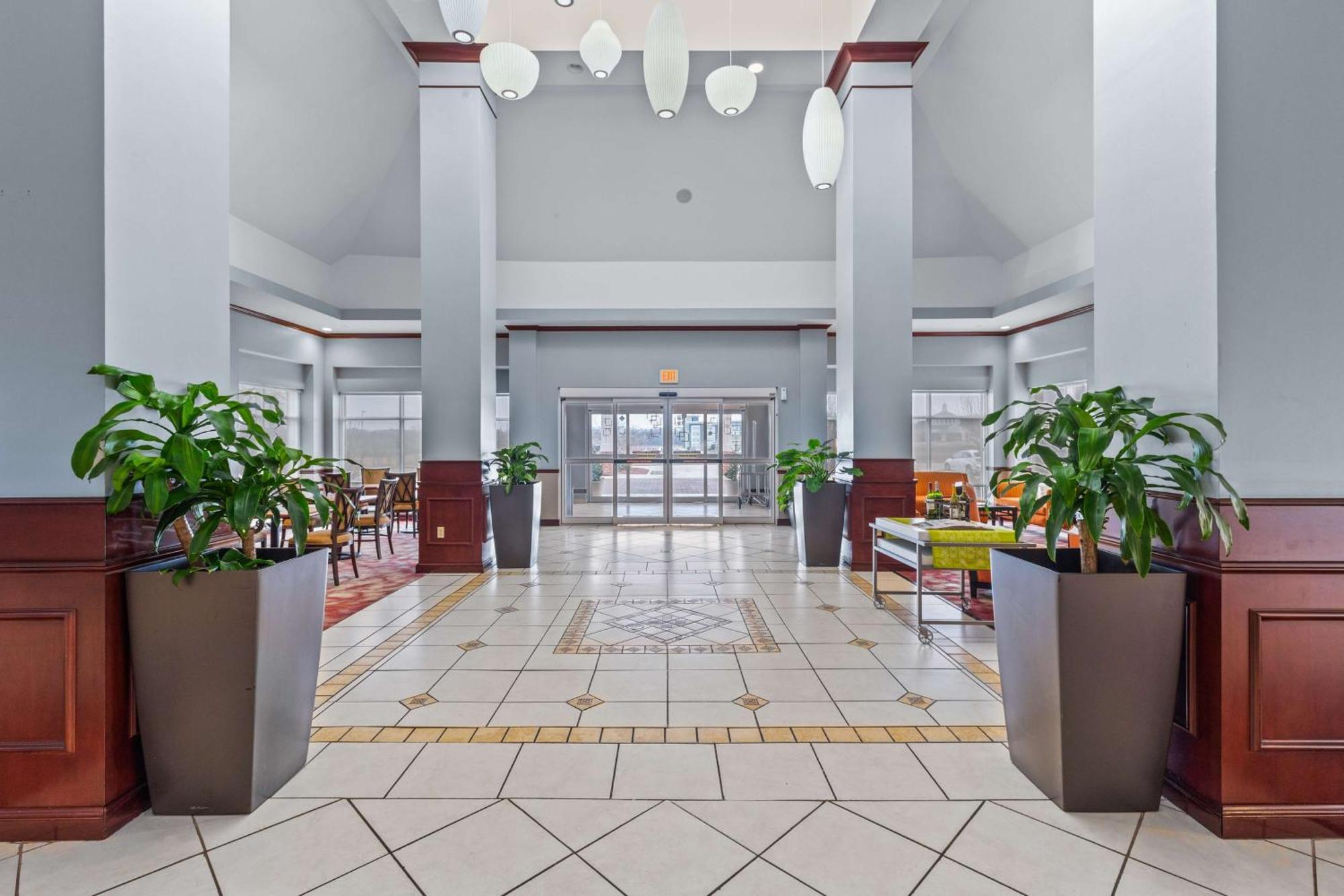Hilton Garden Inn Starkville Extérieur photo