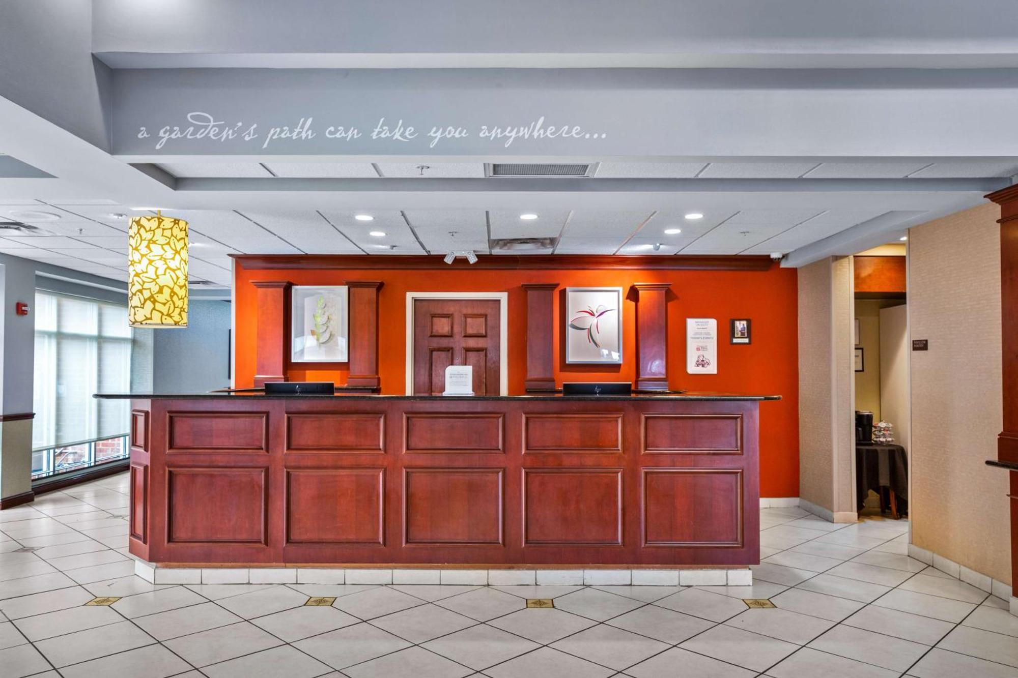 Hilton Garden Inn Starkville Extérieur photo