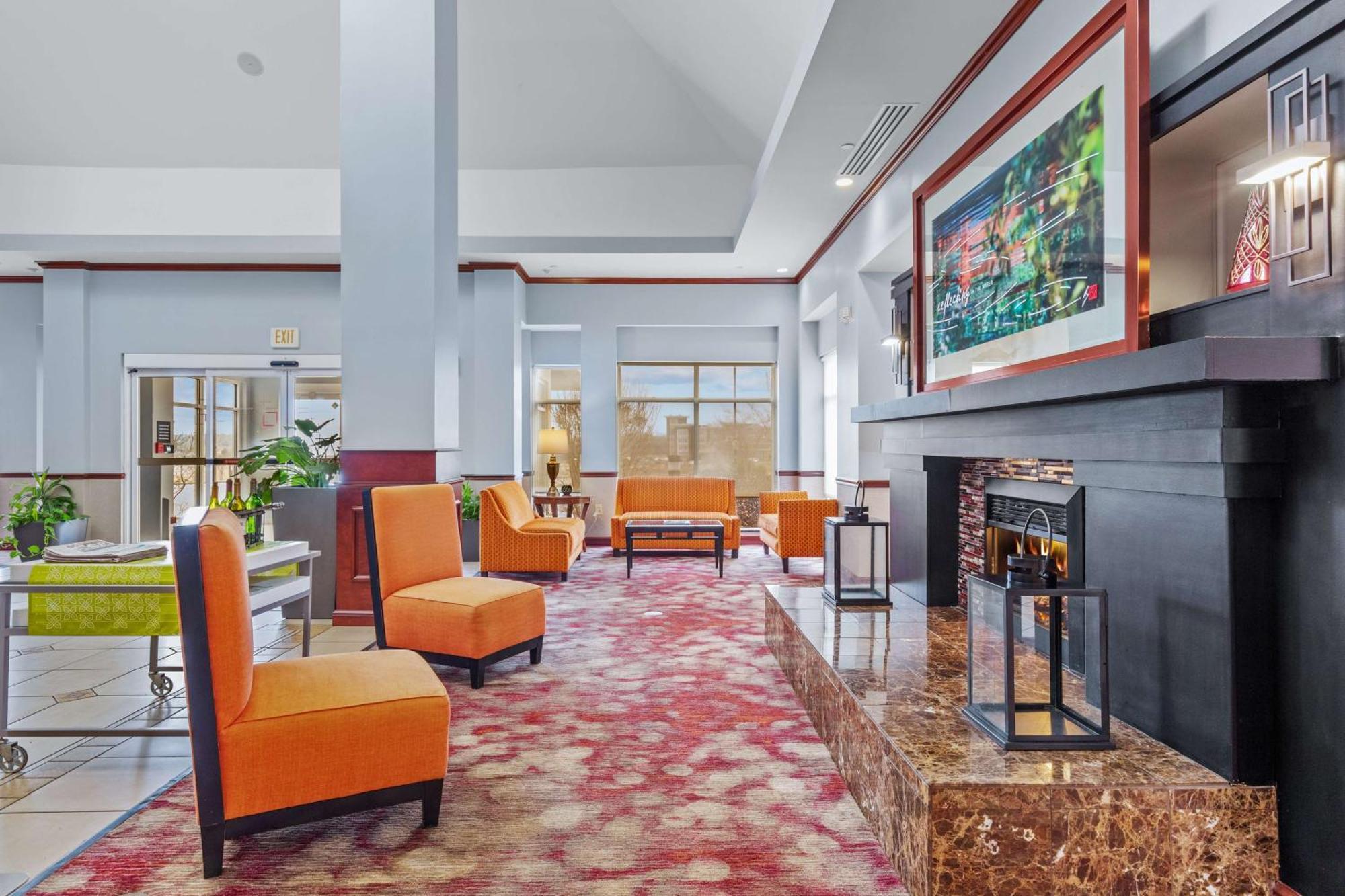Hilton Garden Inn Starkville Extérieur photo